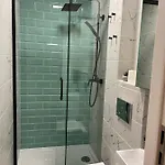 Good Apartament Wola Apartament 1 Pokojowy Z Aneksem * Varşova
