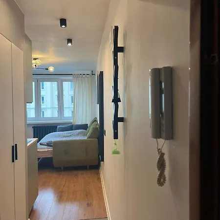 Good Apartament Wola Apartament 1 Pokojowy Z Aneksem * وارسو